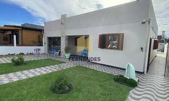 Imagem 4: Casa com piscina em bairro nobre ????????‍♀️