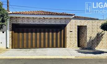 Imagem: Casa à venda no bairro Jardim Diva Tarlá