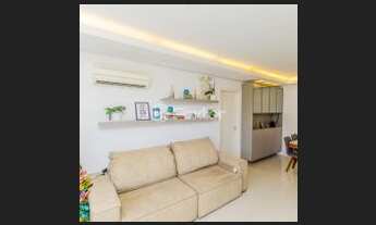 Imagem 3: Apartamento 2(dois) quartos sendo 1 suite com sacada fechada e churrasqueira