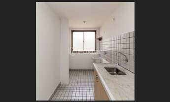 Imagem 7: Apartamento 2(dois) quartos ventilado com sacada na sala e 1 vaga escriturada