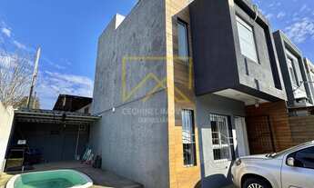 Imagem: Sobrado à venda no bairro Santa Cruz