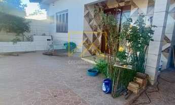 Imagem: Casa à venda no bairro Parque da Matriz