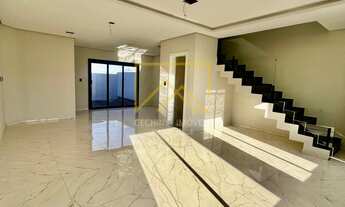 Imagem 2: Sobrado à venda no bairro Central Park - Cachoeirinha/RS