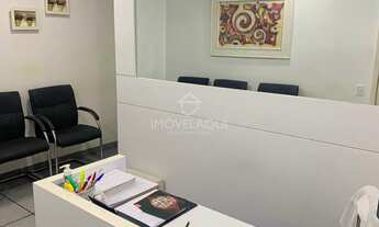 Imagem 2: Excelente sala comercial com 34m2 totalmente mobiliada com recepção