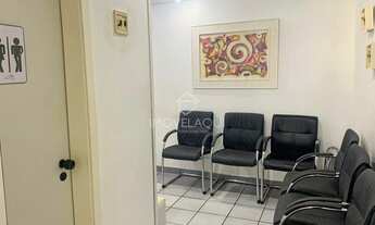 Imagem 4: Excelente sala comercial com 34m2 totalmente mobiliada com recepção