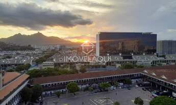 Imagem 7: Cobertura linear com vista livre para o SAMBÓDROMO, 3 quartos sendo 1 suite, 100m2 - Centr