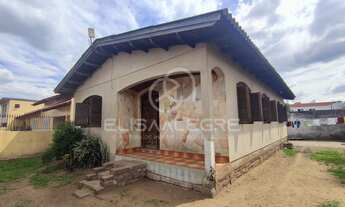 Imagem: Casa Térrea c/ amplo pátio, São Sebastião