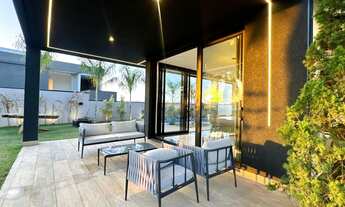 Imagem: Casa à venda no bairro Alphaville Nova