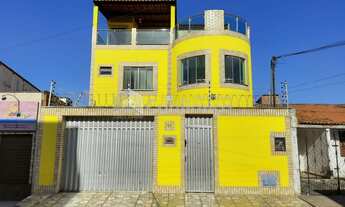 Imagem: Casa Triplex à Venda no Nova Metrópole