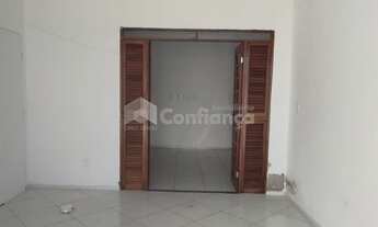 Imagem: Casa Padrão no bairro Tabapuá - Caucaia