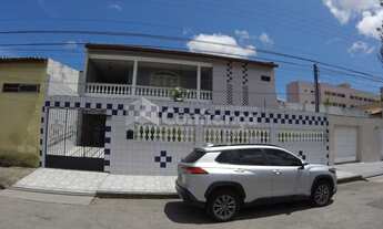 Imagem: Casa à Venda na Parquelândia em Fortaleza/CE