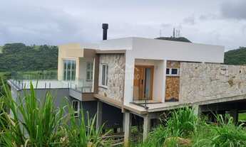 Imagem: Casa à venda no bairro Praia do Siriú