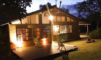 Imagem: Casa Padrão na praia do Rosa