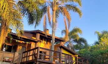 Imagem: Casa em condomínio no caminho do Rei