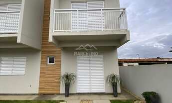 Imagem: Casa nova geminada no bairro Nova Brasília