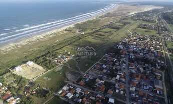 Imagem: Terrenos disponíveis a 300m do mar