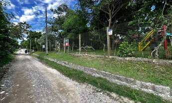 Imagem: Terreno à venda no bairro Praia do Rosa