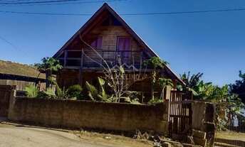 Imagem: Casa com rancho de pesca em Imaruí