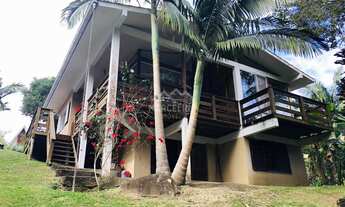 Imagem: Casa em meio a natureza