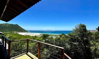 Imagem 5: Casas em condomínio de alto padrão na praia do Siriú