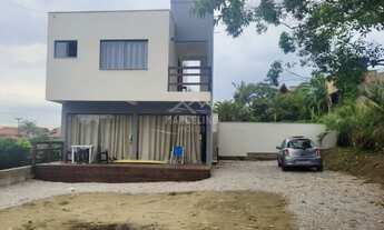 Imagem 7: Casa no centrino da praia do Rosa