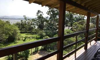 Imagem: Linda casa com vista lagora em ibiraquera