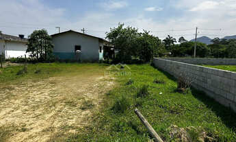 Imagem: Terreno à venda no bairro Ressacada - Garopaba/SC