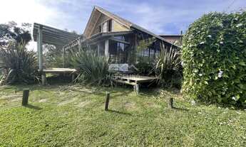 Imagem: Casa Chalé com Vista Perene a Lagoa de