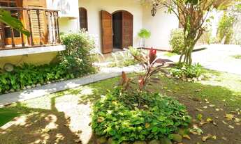 Imagem: Casarão centro se terreno 4 quartos Recreio