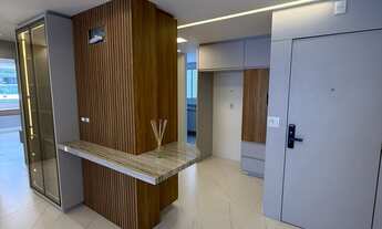 Imagem 5: Apartamento todo reformado com 120m², 3 quartos, 1 suíte, 2 vagas, lazer