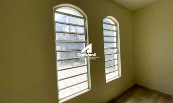 Imagem 4: Casa à Venda com 2 Quartos e Garagem