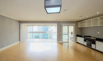 Imagem: Camp Life Vila Olímpia - Apartamento Alto