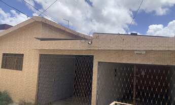 Imagem 4: Casa no Geisel Casa com 3 dormitórios