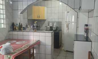 Imagem 2: Casa Padrão ; uma otima casa ,situado no bairro vera cruz a 50 metros da pista