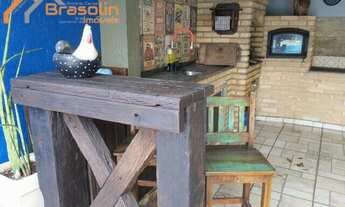 Imagem 5: Casa Porteira Fechada com móveis Rústicos