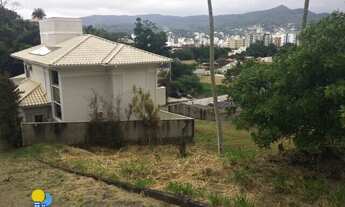 Imagem 3: Terreno em condominio fechado