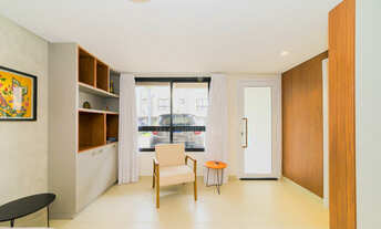 Imagem 4: Sobrado no Santa Cândida em condomínio, 3 Quartos 1 Suíte, Lavabo, 2 vagas e churrasqueira