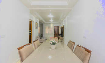 Imagem: Sobrado com 3 Quartos à Venda - Iguaçu