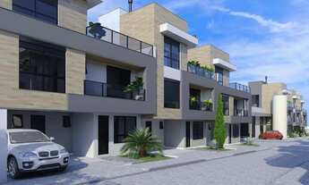 Imagem 3: Casa em Condomínio Fechado em Santa Felicidade, 3 suítes, 2 vagas, Ático com churrasqueira