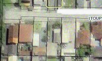 Imagem: Terreno plano, 382M² de Área Construída