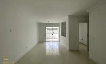 Imagem: Apartamento à venda no bairro Velha - Blumenau/SC