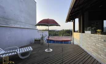 Imagem 2: Casa Duplex com deck para piscina