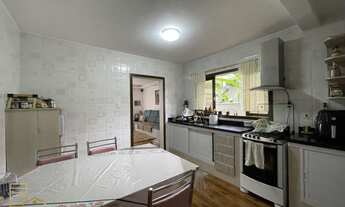 Imagem 4: Terreno com 2 casas