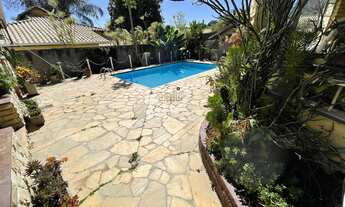 Imagem: Casa em condomínio fechado  Clube dos