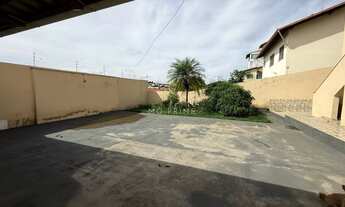 Imagem 6: Casa à Venda – 4 Quartos no Bairro Nossa Senhora do Carmo