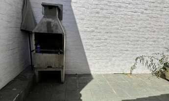 Imagem 5: Linda Casa Mobiliada E Com Piscina Em Rua Tranquila! -SG