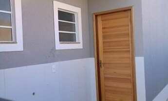 Imagem 3: VENDIDA - Linda Casa com 3qts, 1 suíte e um ótimo espaço de quintal/garagem em Jardim Atlâ