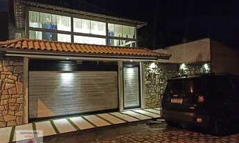 Imagem: Belíssima Casa de 4 quartos com suíte