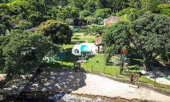 Imagem 2: Casa Alto Padrão no bairro Ponta Grossa com Praia particular