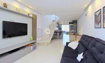 Imagem: Sobrado à venda no bairro Hípica - Porto